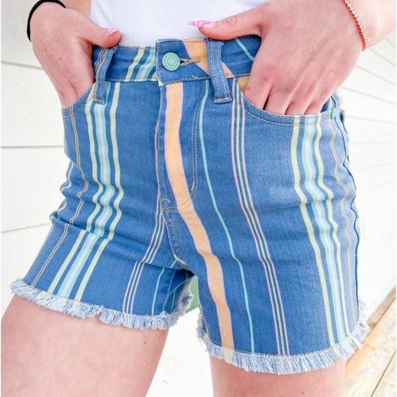 Judy Blue - Atlantis Shorts main image 1